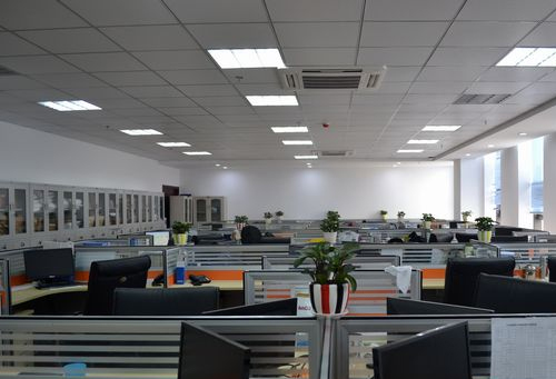 揚州華強不銹鋼取得不銹鋼金屬鑄件加工用碎屑收集結構專利，避免人工清理廢屑:不銹鋼加工